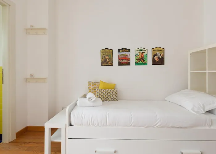 Daire Guesthost - M1 Lima Roomy With Balconies Milano